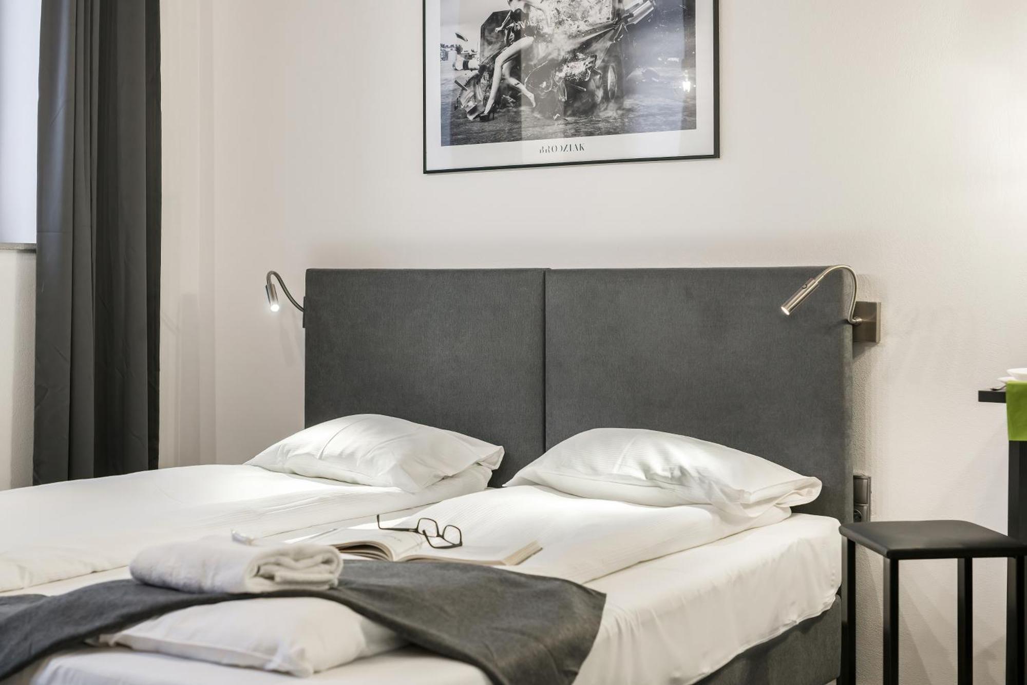Level -1 Loft Apartments City Center By Renters Poznan Dış mekan fotoğraf