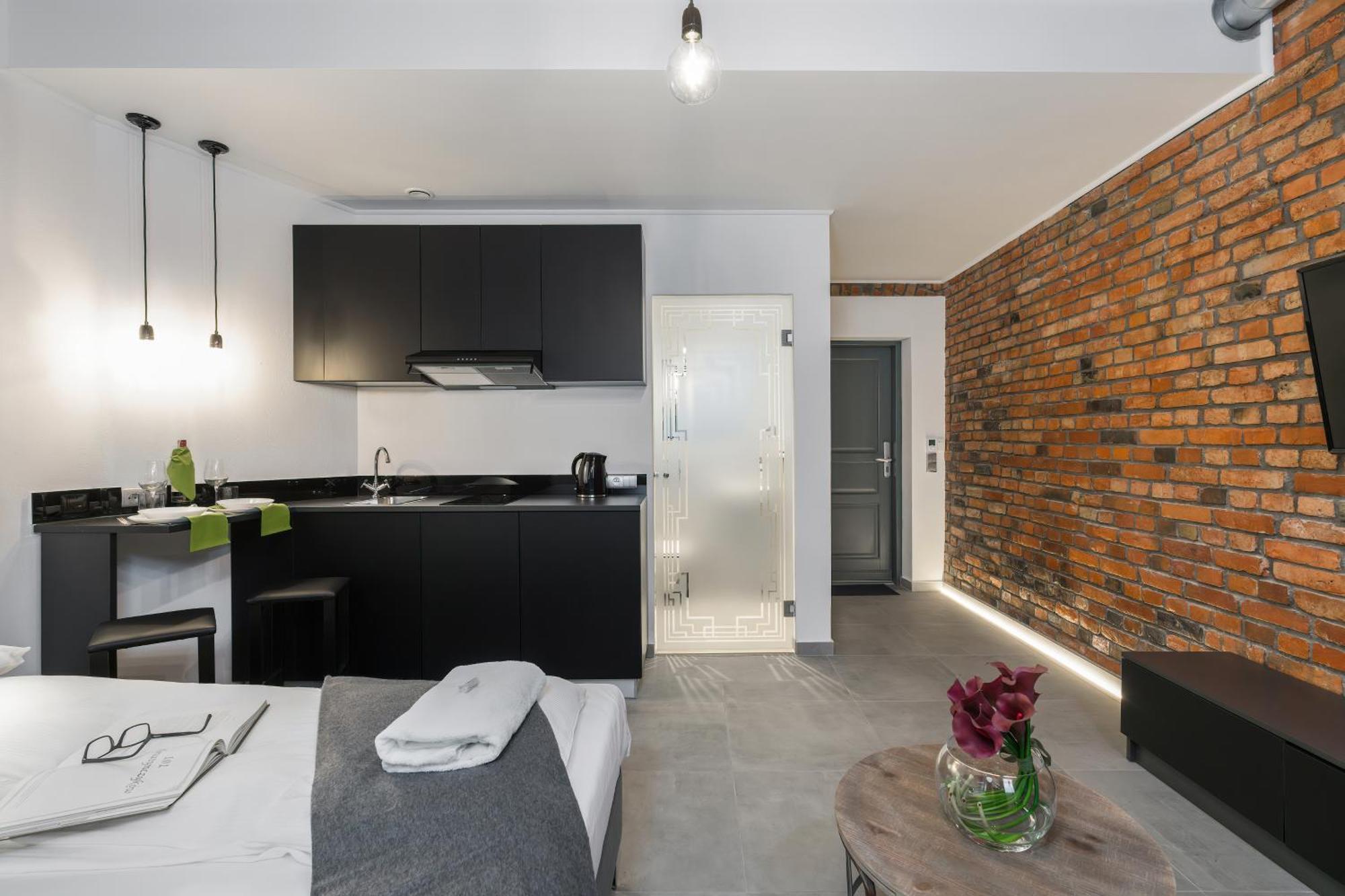 Level -1 Loft Apartments City Center By Renters Poznan Dış mekan fotoğraf