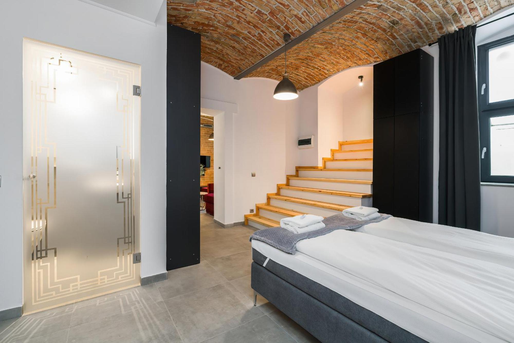 Level -1 Loft Apartments City Center By Renters Poznan Dış mekan fotoğraf